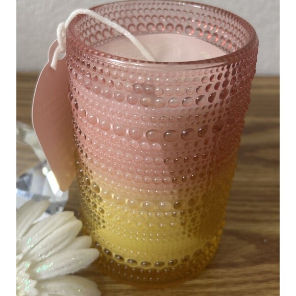 DW Home Frozen Pink Lemonade Richly Scented Large Single Wick Candle 11.2 Oz - Picture 2 of 3